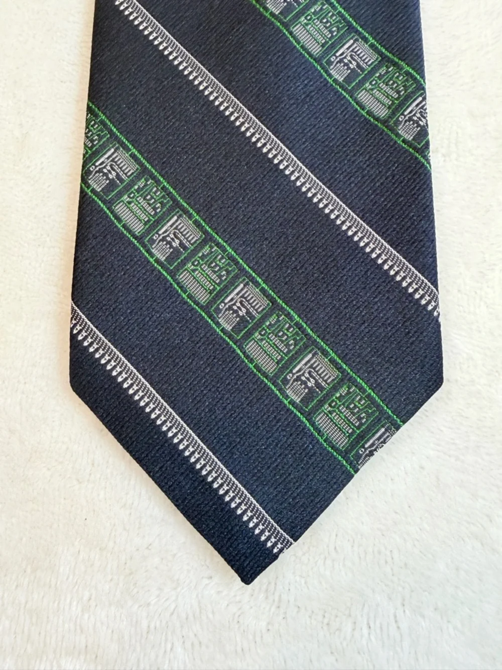 Smithsonian Institute Geometric Technology‎ Men's Tie